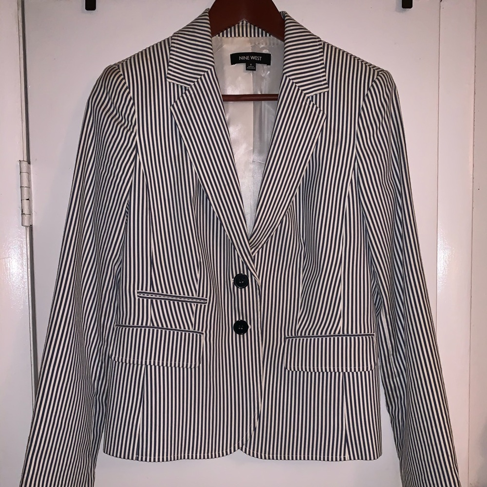 Nine West Navy White Blazer 💙